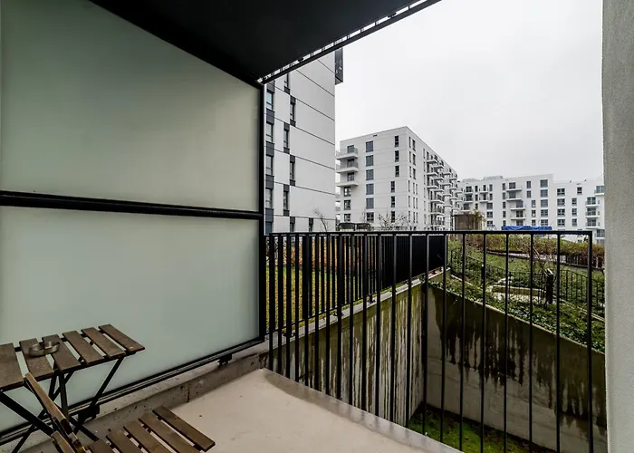 Jezyce By Bookinghost * Poznań