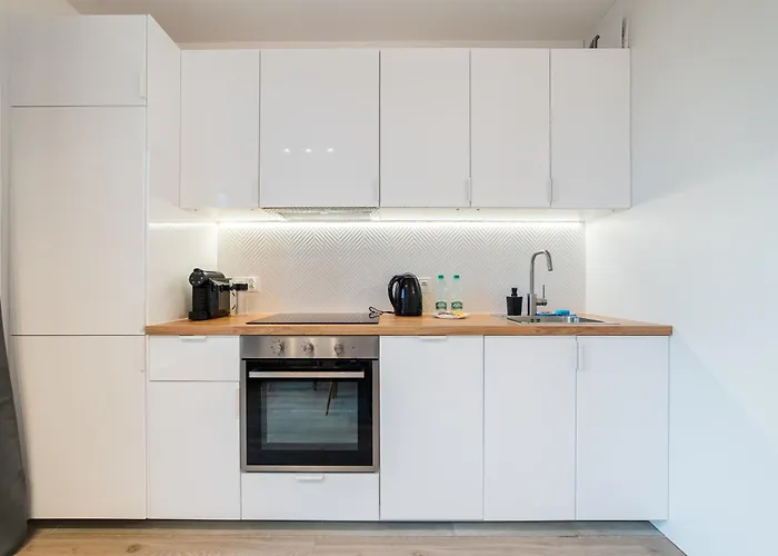 Jezyce By Bookinghost *