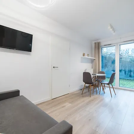 Jezyce By Bookinghost *