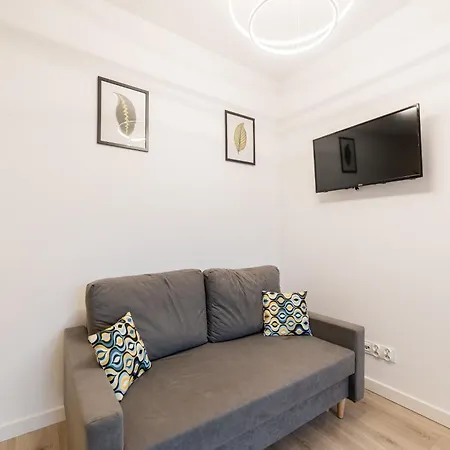 Jezyce By Bookinghost Poznan