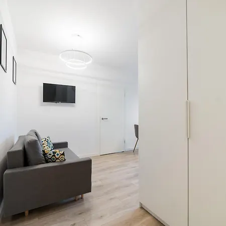 Jezyce By Bookinghost