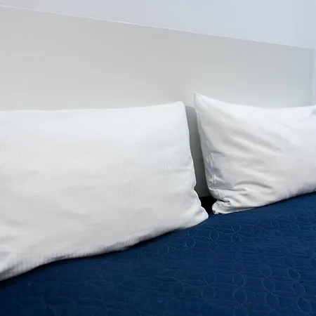 Jezyce By Bookinghost Poznan