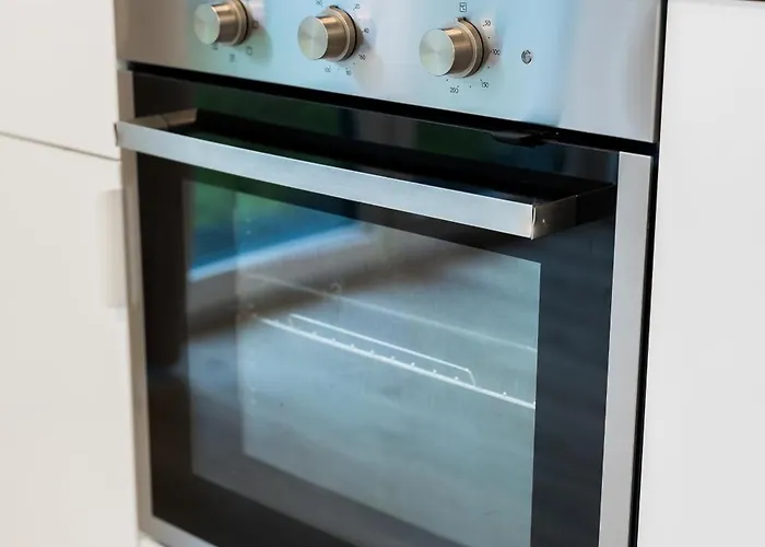 Apartment Jezyce By Bookinghost *